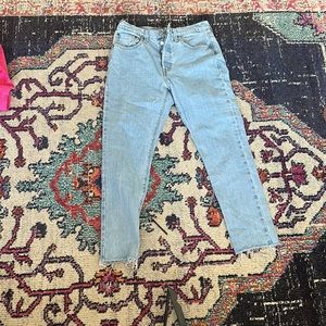 Levi light washed jeans